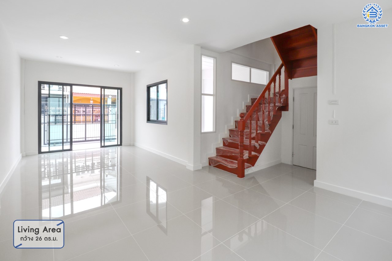 บ้านมือสองตกแต่งใหม่ ม.บัวทองธานีพาร์ค กาญจนาฯ-บางบัวทอง ทาวน์เฮ้าส์พร้อมเข้าอยู่ เนื้อที่ 19.5 ตร.ว. ฟังก์ชัน 3 ห้องนอน 2 ห้องน้ำ 1 ที่จอดรถ บนทำเลเดินทางสะดวก เข้า-ออกได้ทั้ง ถ.กาญจนาฯ และ ถ. บางกรวย-ไทรน้อย ใกล้ทางด่วน, เซ็นทรัลเวสต์เกต และรถไฟฟ้าสายสีม่วง "สถานีคลองบางไผ่"…